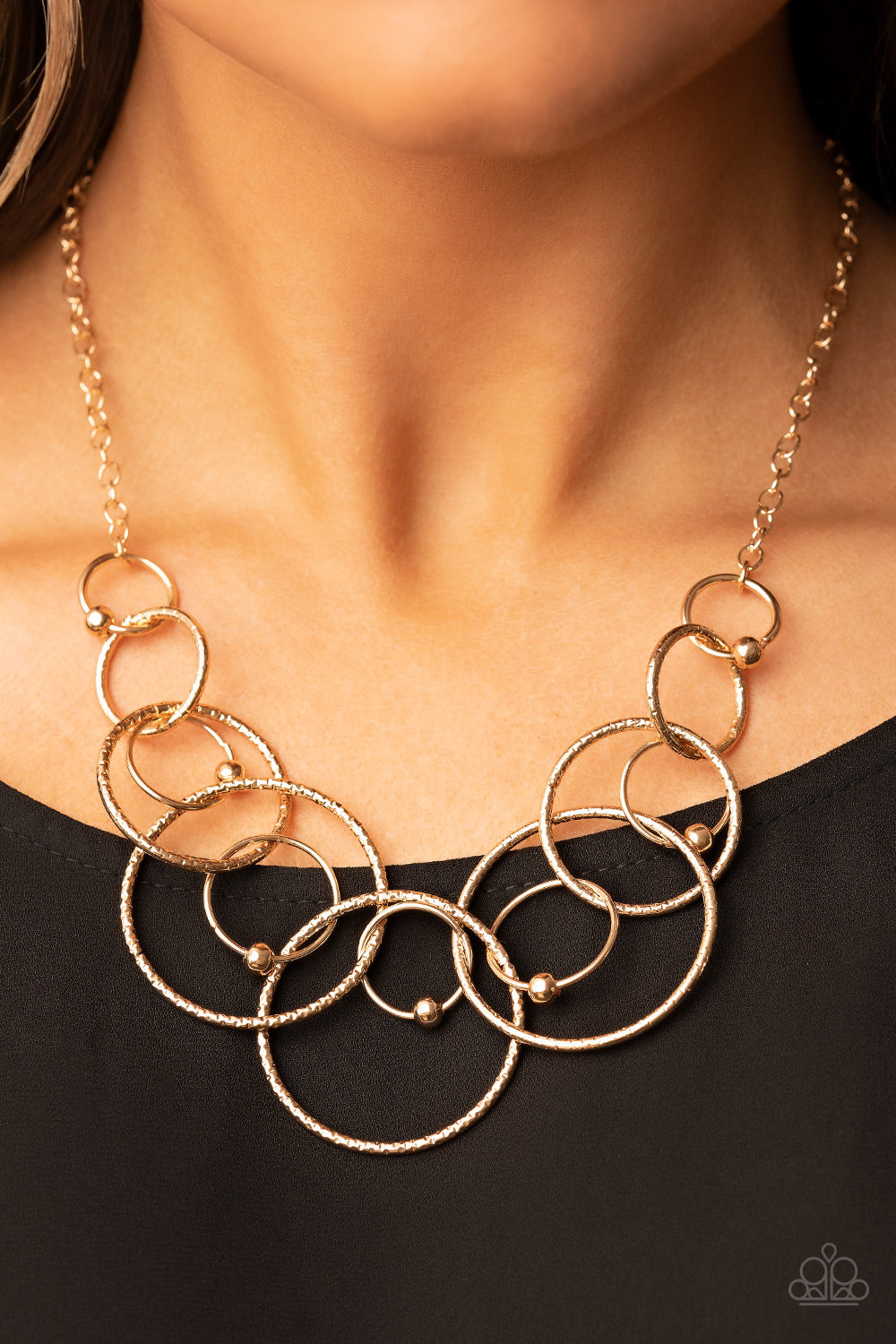 Encircled in Elegance - Gold